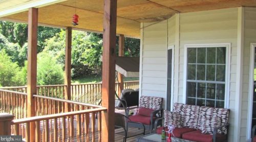 34 Niagara Way, Harpers Ferry WV  25425-7069 exterior