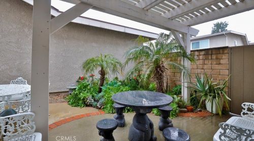 1615 Carmel Cir, Upland CA  91784-1726 exterior