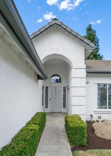 2132 Lexington Ave, Fresno, CA 93720-0403