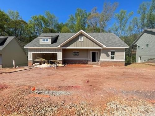 645 Lakeview Bnd Cir, Jefferson GA  30549-7061 exterior