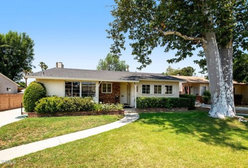 7045 Lasaine Ave, Van Nuys, CA 91406-3545