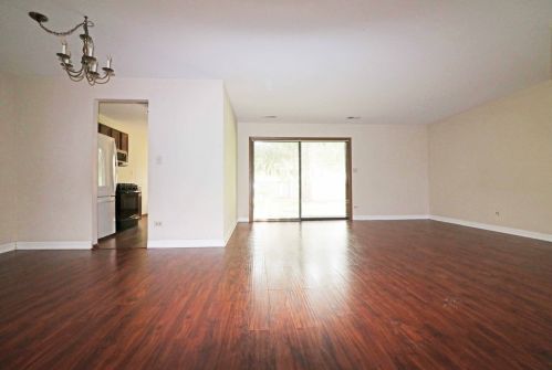 4245 Pheasant Trail Ct, Arlington Hts, IL 60004-7933