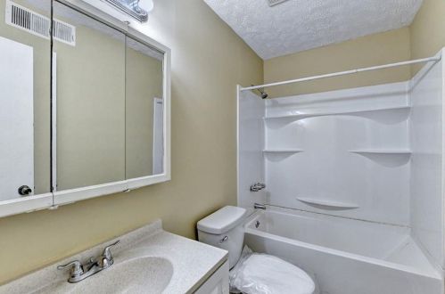 3936 Woodland Cir, Conyers GA  30013-3057 exterior
