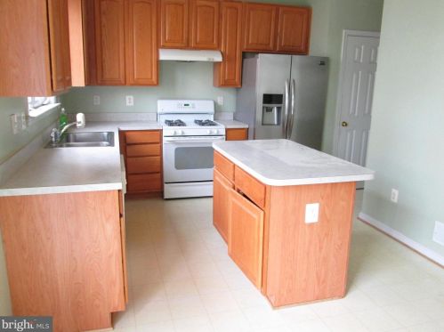 2425 Ogden Sq, Gambrills, MD 21054-5401