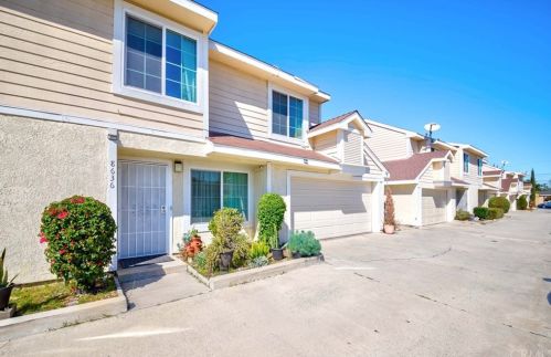 8636 Ramona St, Bellflower, CA 90706-6364