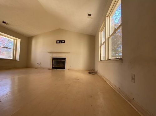 1738 Laurel Creek Cir, Lithonia, GA 30058-7812