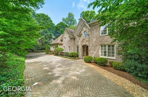 390 Franklin Rd, Atlanta, GA 30342-2791