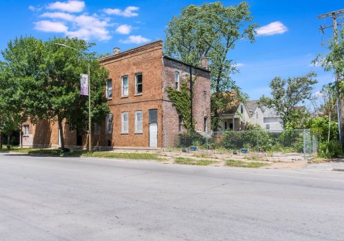 8657 Manistee Ave, Chicago IL  60617-3155 exterior