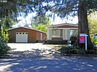 1965 Inland Way, Springfield, OR 97477-5394
