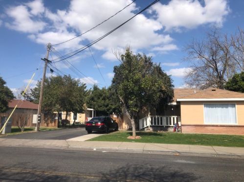 235 Coolidge Ave, Modesto, CA 95350-4506