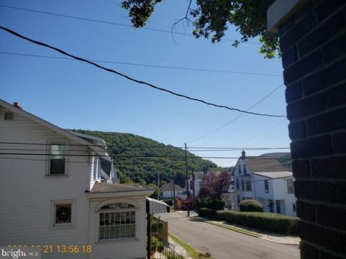 302 Fleet St, Primrose PA 17901-3726 exterior