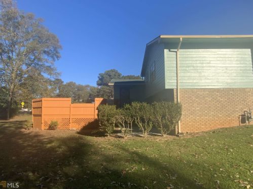 3535 Rex Rd, Rex GA 30273-1429 exterior