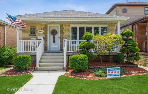 6525 60th St, Chicago, IL 60638-3313