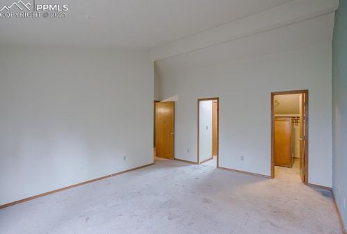 2730 Sunnywood Ave, Woodland Park CO  80863-9401 exterior