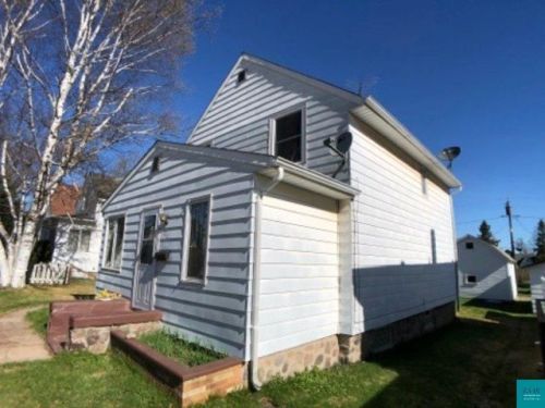 320 8 St, Chisholm MN  55719-1238 exterior
