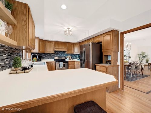 12133 Walker Rd, Lemont IL  60439-4519 exterior