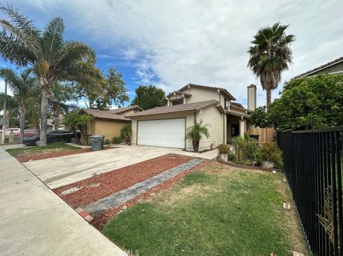 1469 Arrow Creek Dr, Perris, CA 92571-3982