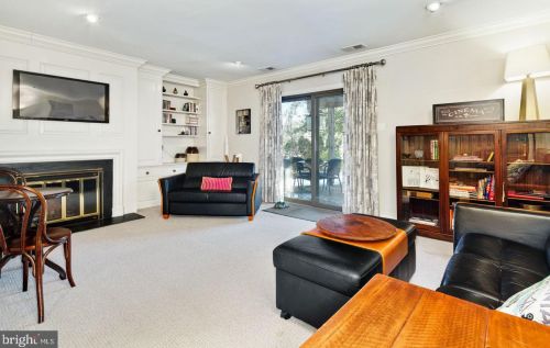 115 The Mews, Tavistock NJ exterior