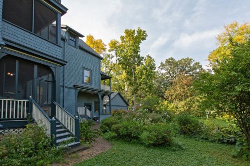 501 Grand Hl, Saint Paul MN  55102-2612 exterior