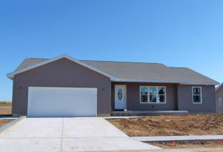 1720 Hunters Trce, Pekin, IL 61554-9505