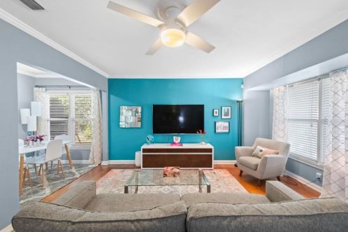 805 Northwood Rd, Fort Worth TX  76107-1045 exterior