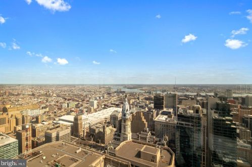 50 16th St, Philadelphia PA  19102-2516 exterior