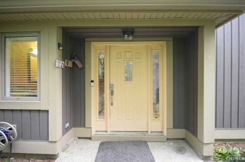 317 Vista View Dr, Mahwah, NJ 07430-2397