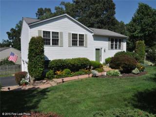 45 Poppy Pl, Warwick, RI 02886-9127