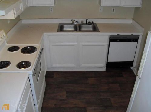 1746 Bob White Ln, Conyers GA  30013-1751 exterior