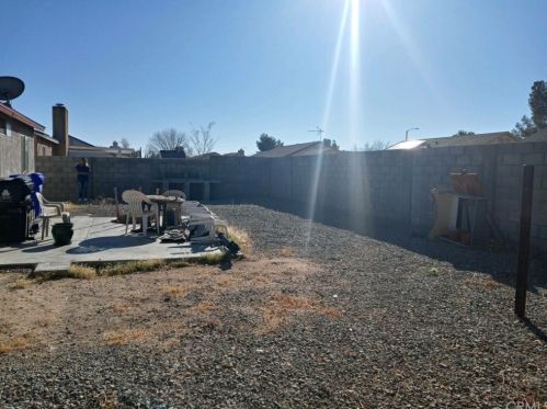 17944 Kendall Cir, El Mirage, CA 92301-2293