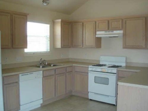 1049 Shadow Glenn Dr, Conroe, TX 77301-2256
