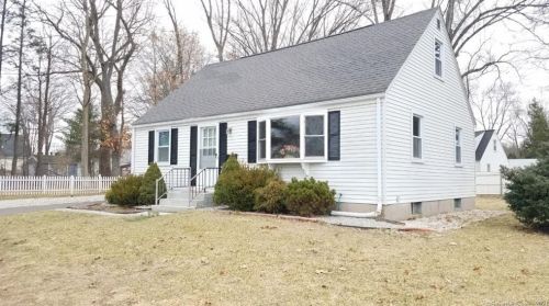24 Coralberry Ln, Glastonbury, CT 06033-1219