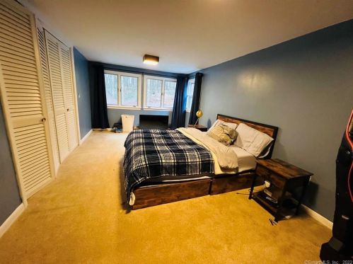 16 Mashentuck Rd, Killingly CT  06239-2221 exterior