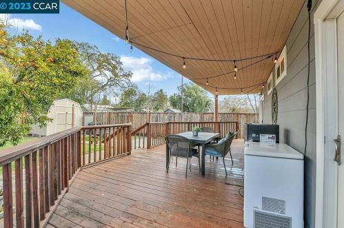 2735 Sinclair Ave, Concord CA  94519-2619 exterior