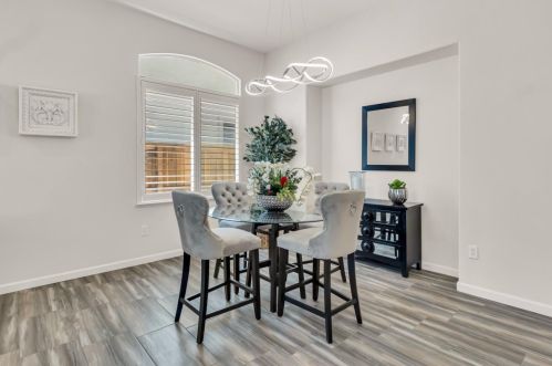 9493 Emerald Cove Ln, Elk Grove CA  95758-3612 exterior