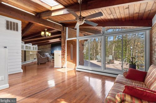 1006 Somerset Ln, Silver Spring MD 20904-6241 exterior