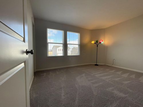 1881 Erika Dr, Springfield OH  45503-5883 exterior