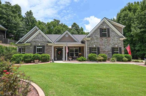1226 Alcovy Bluff Dr, Monroe, GA 30656-8635
