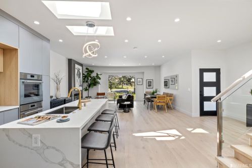 1559 37th Ave, San Francisco CA  94122-3126 exterior