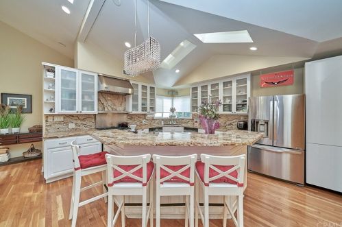 3004 Altura Ave, Glendale CA 91214-3602 exterior