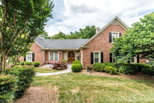 1016 Harrods Ct, Lynchburg, VA 24503-6554