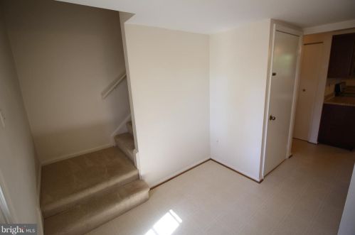 9826 Wolcott Dr, Springfield VA  22015-3841 exterior