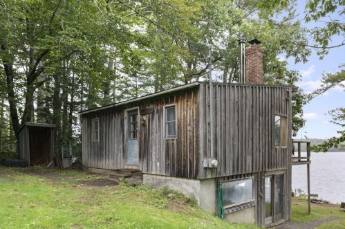 216 Birch Ln, Warren, ME 04864-4327