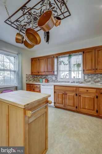 36 Academy Dr, Ephrata PA  17522-1321 exterior