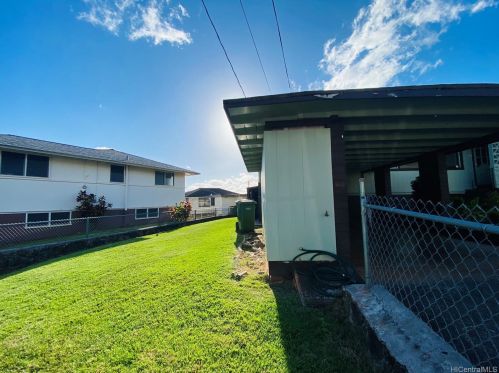 2722 Peter St, Honolulu HI  96816-2016 exterior