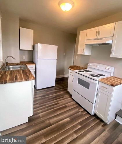 300 Walnut St, Hanover PA 17331-2536 exterior