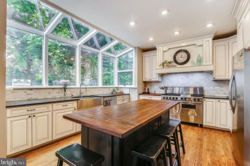 609 Cranwell Pl, Leesburg, VA 20175-5026
