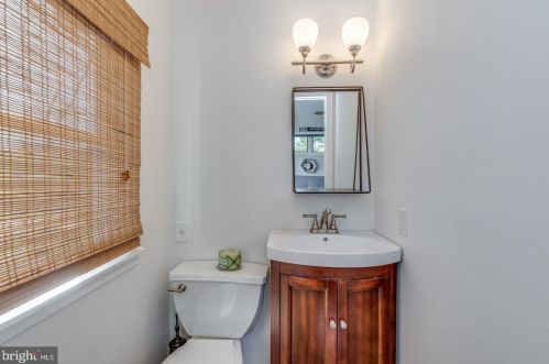 1173 Concord Dr, Tavistock NJ exterior