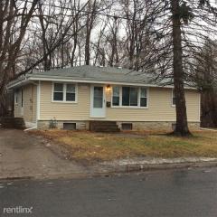 2317 53rd Ave, Minneapolis MN  55430-3373 exterior