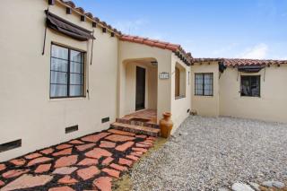 916 Atchison St, Pasadena, CA 91104-1301